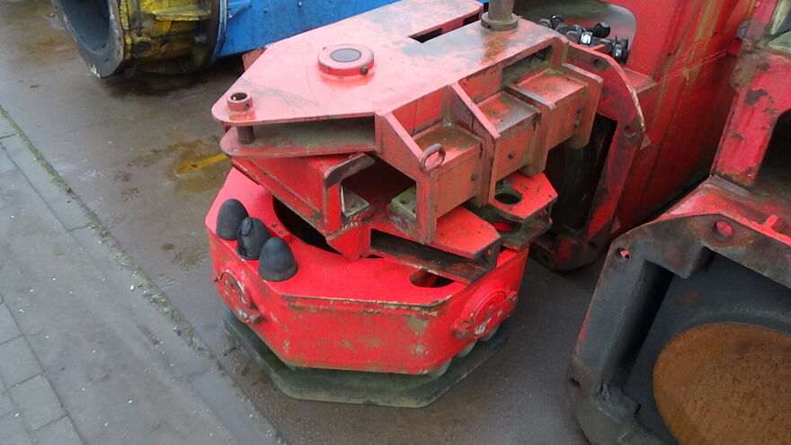 Junttan HHK5 used hydraulic piling hammer