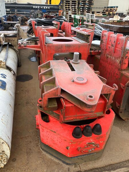 Junttan HHK5 used hydraulic piling hammer